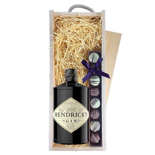 Hendricks Gin 70cl & Heart Truffles, Wooden Box